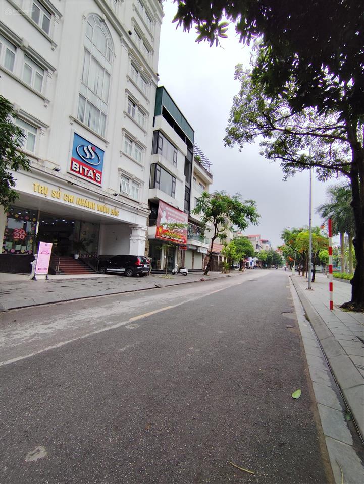 Bán đất tái định cư mặt phố thanh am 80m² , mt 8m giá chào 24,5 tỷ có tl .