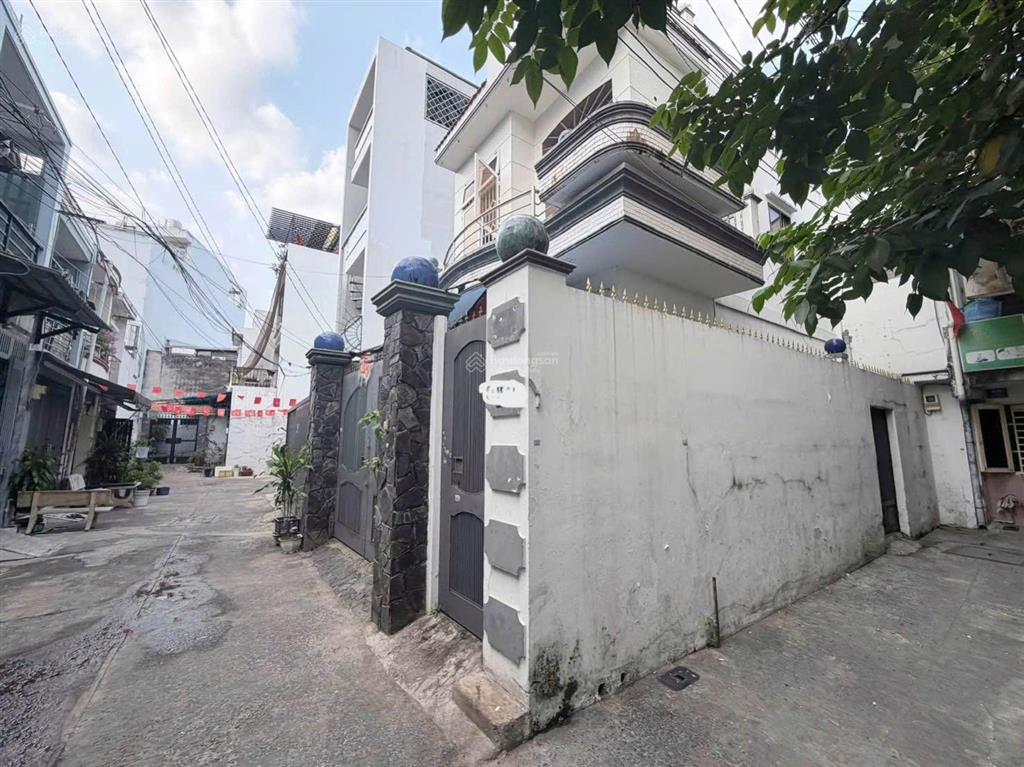 Nhà khu họ lê 101m2 công nhận đủ  7tỷ9