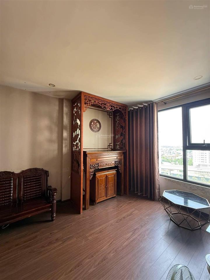 Cc homeland  bồ đề 58m, 2pn+1vs tầng trung , giá 5.65 tỷ  0904 530 ***