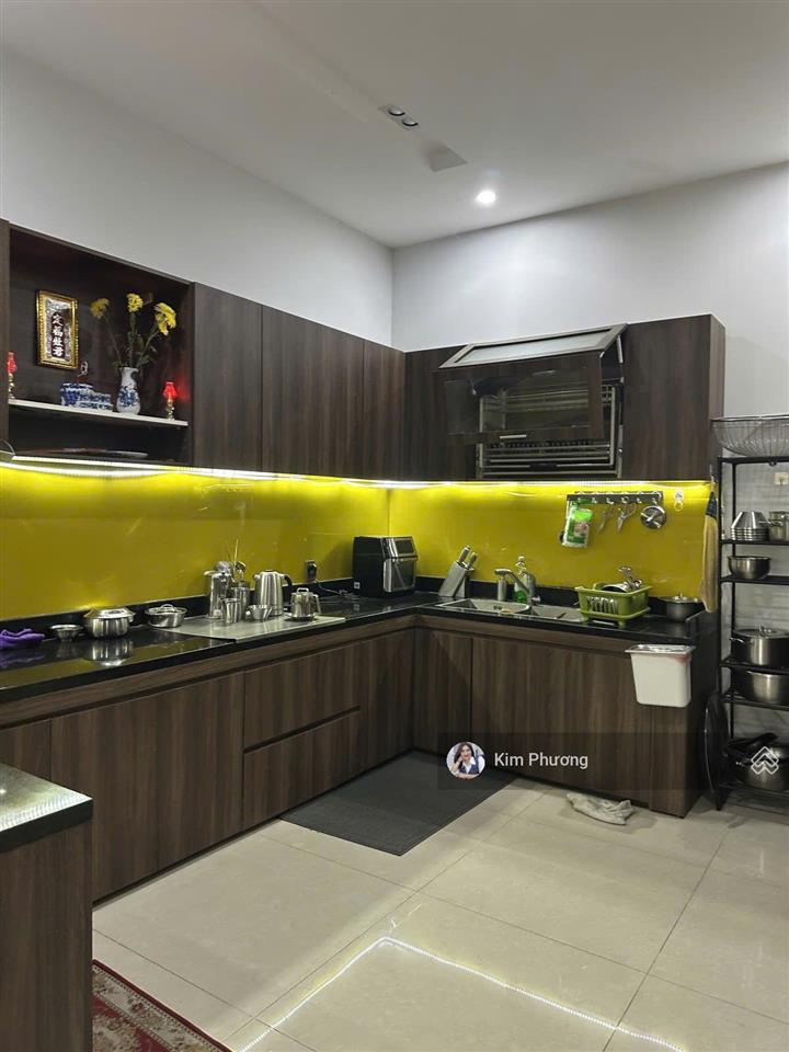 Cắt lỗ 500tr, bán gấp, nhà 3 tầng thanh lương 10, khu vip hòa xuân, 5 phòng ngủ, full nội thất