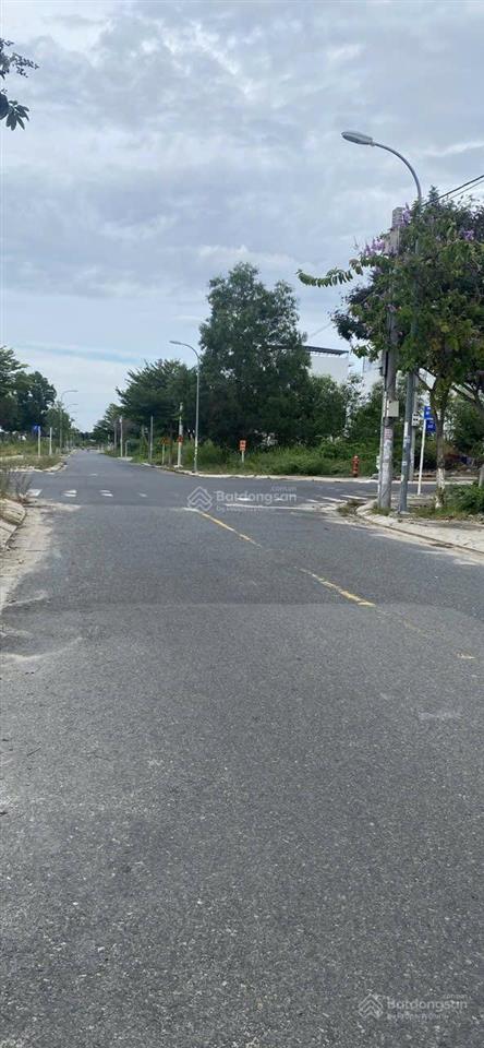Cần bán lô đất bên nhánh sông 100m2, nhìn ra sông đối diện sun group giá 6ty