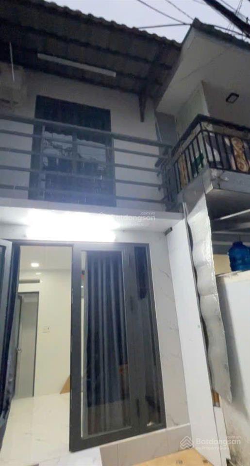 Nhà phú thọ hòa  chợ tân hương, mới xây, mặt tiền đường nhựa 10m, dòng tiền cho thuê 7 triệu/tháng