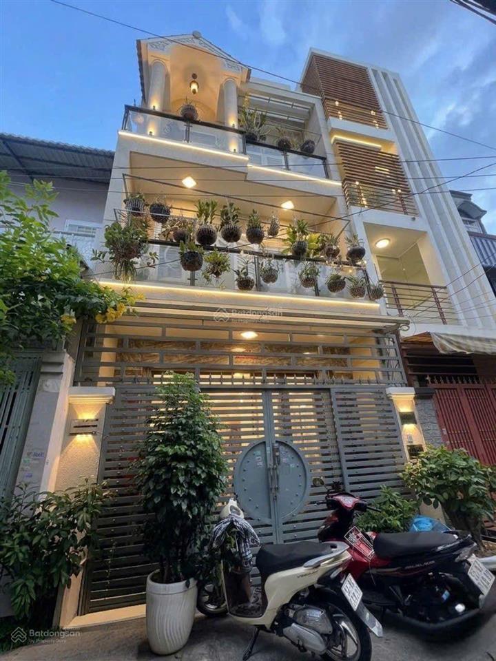 Ngang 5m hiếm  ngay hương lộ 2  ngã tư 4 xã  giáp tân phú  hẻm xe hơi  nhà 3 tầng đúc thật