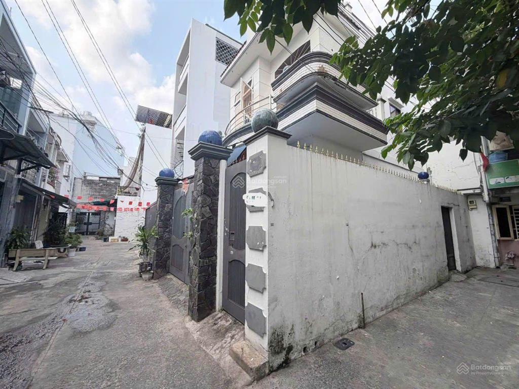 Căn góc 2 mặt tiền  phường tân sơn nhì  ngay tân quý, gò dầu  ngang lớn 5.35 x 17.8m (nở hậu 6m)