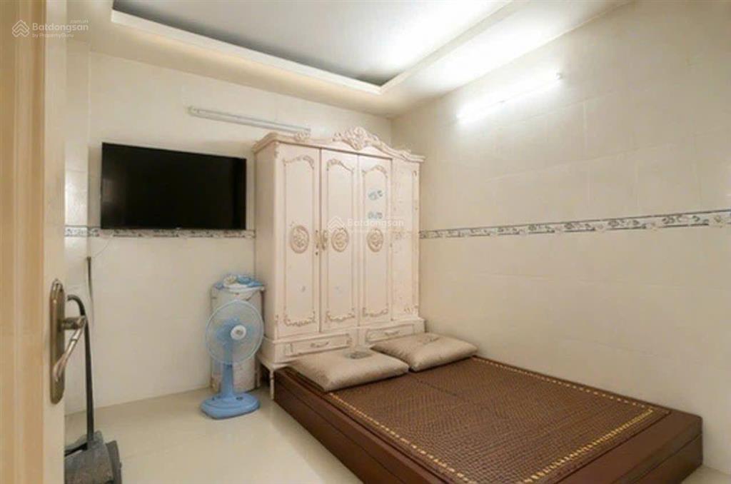Siêu phẩm mặt tiền chợ phạm văn hai  vừa ở vừa cho thuê 36 triệu/tháng