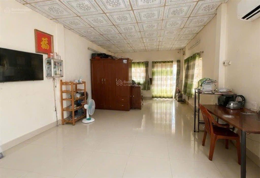 Siêu phẩm mặt tiền chợ phạm văn hai  vừa ở vừa cho thuê 36 triệu/tháng
