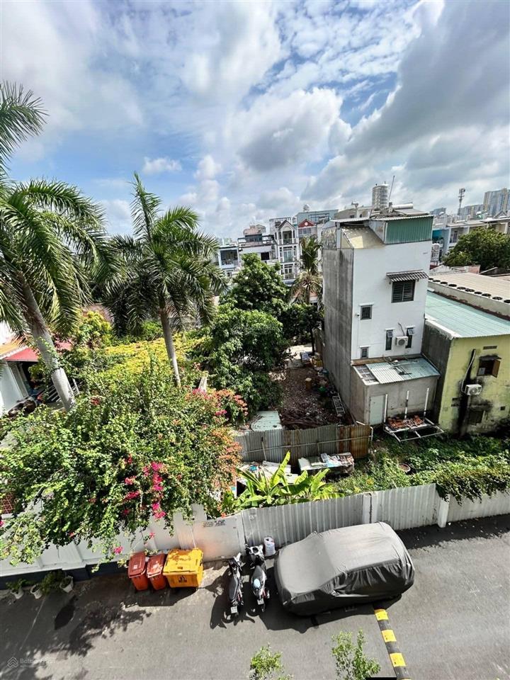 Nhà 5 tầng đại lộ võ văn kiệt bình tân  đầy đủ tiện ích  thuận tiện sang quận 5, 8, 1, cần giuộc