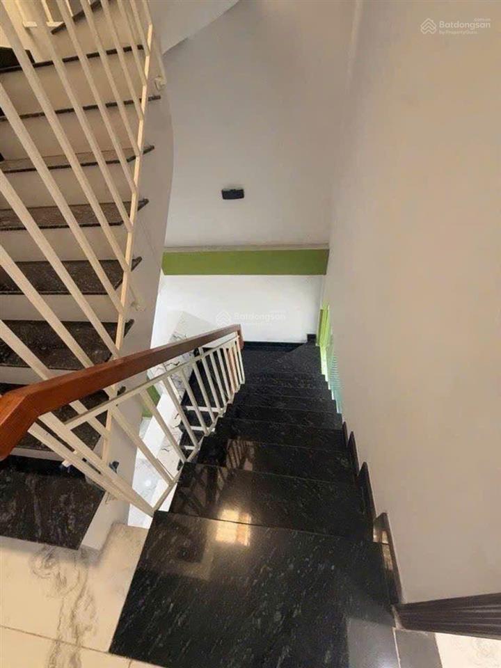 Nhà bờ bao tân thắng  tân phú 4*15m, đường 12m có vỉa hè, khu kinh doanh nhộn nhịp sát aeon mall