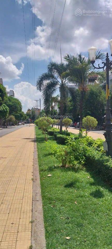 Khu vip đồng bộ  ngang bề thế hơn 5m  ô tô vào nhà  thiết kế đẹp