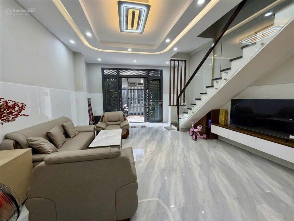 Vip nhà mới thông sổ đẹp (5x11m), khu hẻm an ninh, 2 tầng btct tặng full nội thất  nhỉnh 6 tỷ tl