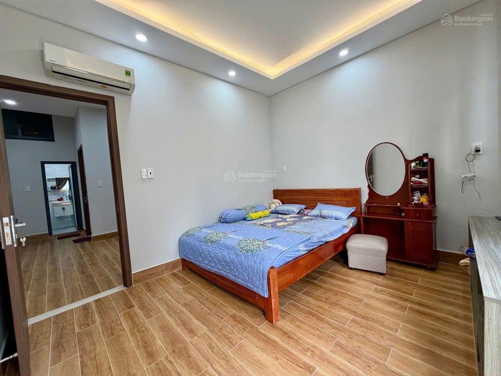 Vip nhà mới thông sổ đẹp (5x11m), khu hẻm an ninh, 2 tầng btct tặng full nội thất  nhỉnh 6 tỷ tl