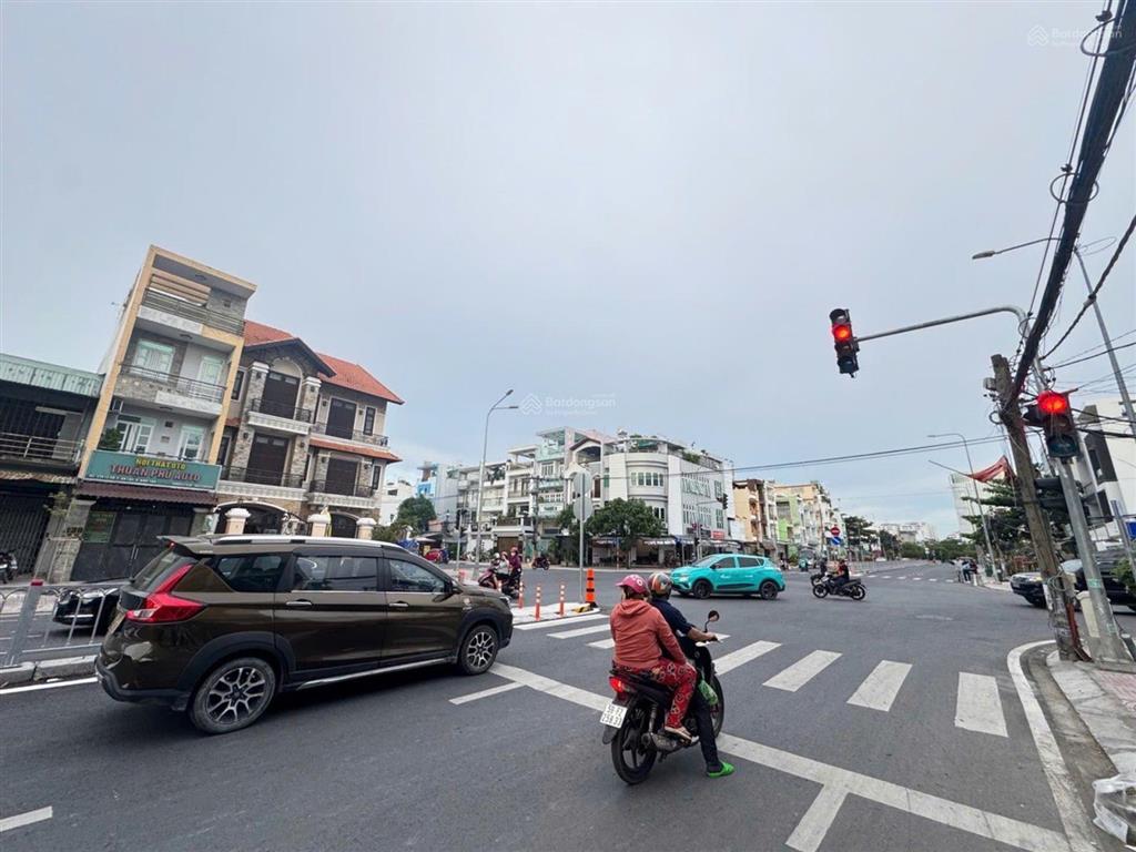 Mặt phố sầm uất ngay lê cơ đường số 1 kdc nam hùng vương  nhà 3 tầng 80m2 chỉ hơn 10 tỷ