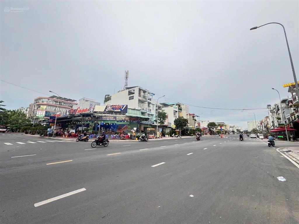 Mặt phố sầm uất ngay lê cơ đường số 1 kdc nam hùng vương  nhà 3 tầng 80m2 chỉ hơn 10 tỷ