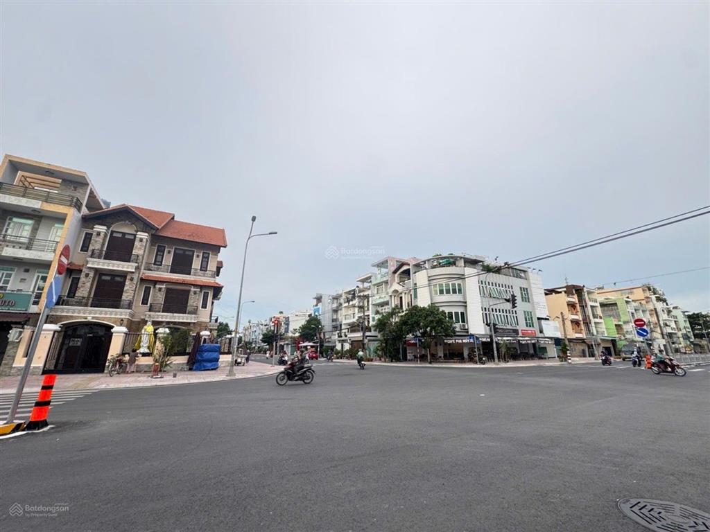 Mặt phố sầm uất ngay lê cơ đường số 1 kdc nam hùng vương  nhà 3 tầng 80m2 chỉ hơn 10 tỷ