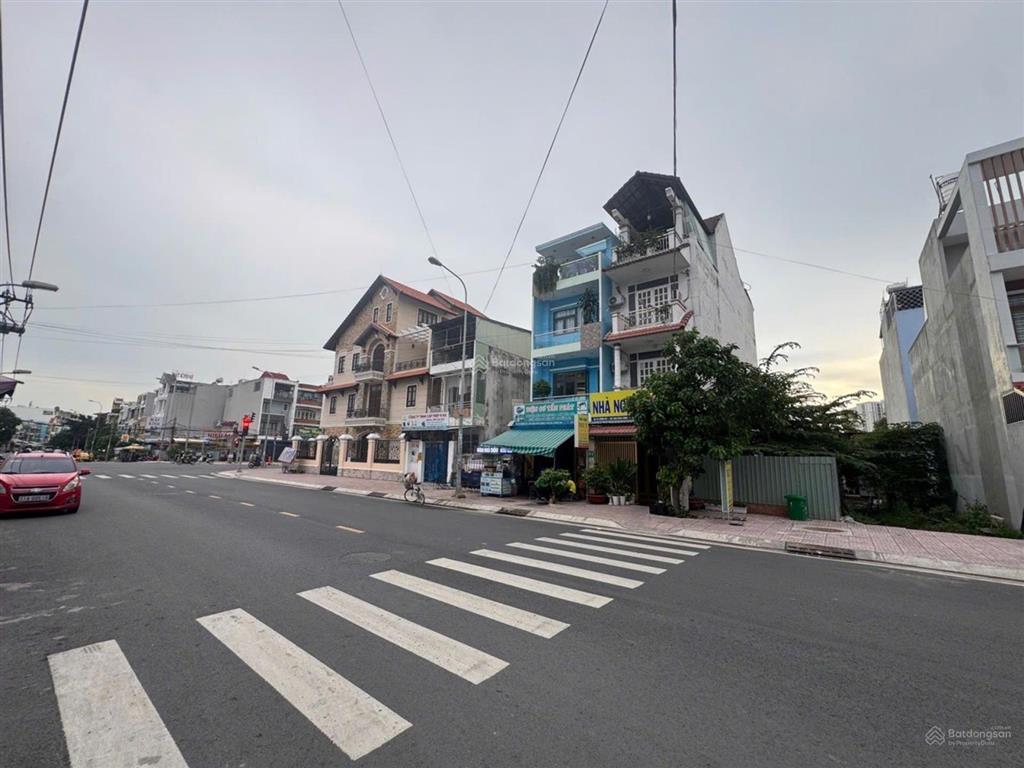 Mặt phố sầm uất ngay lê cơ đường số 1 kdc nam hùng vương  nhà 3 tầng 80m2 chỉ hơn 10 tỷ