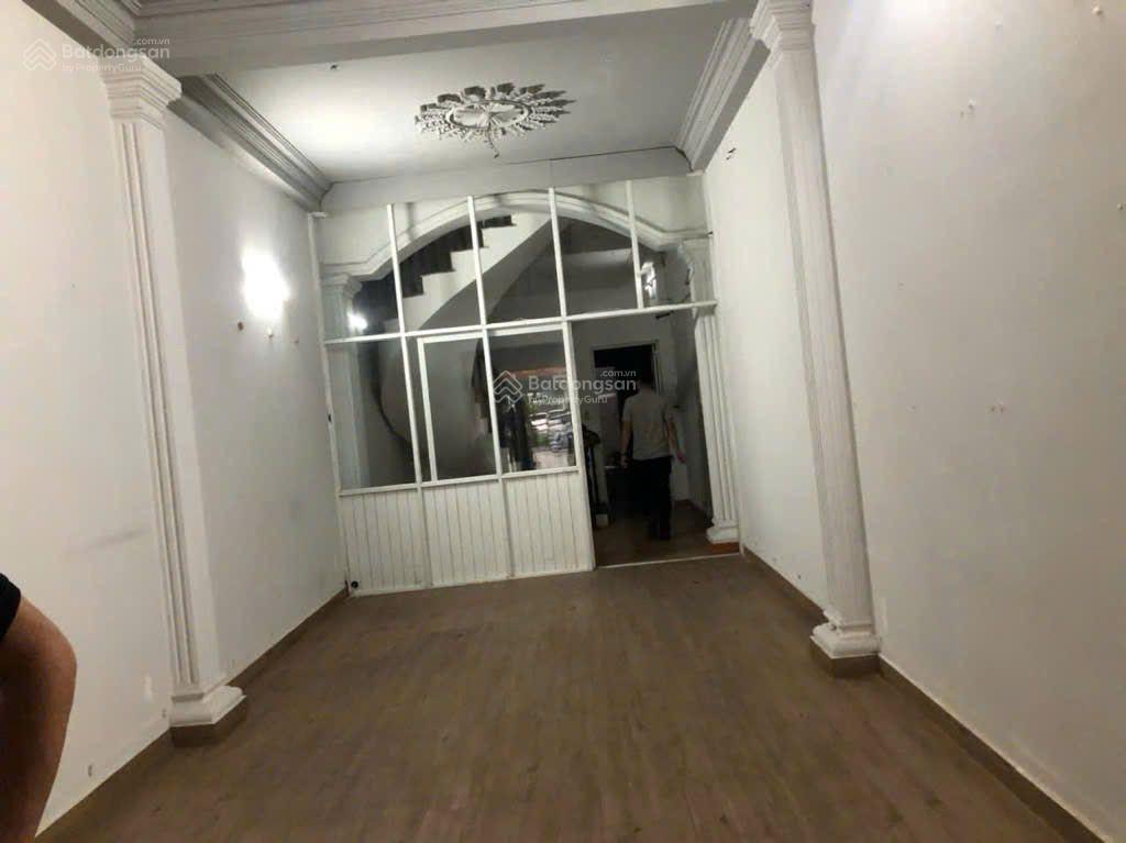 Bán nhà mặt tiền hoàng văn thụ, tân bình  108m2  sát tâm triển lãm tân bình dòng tiền 24tr/tháng