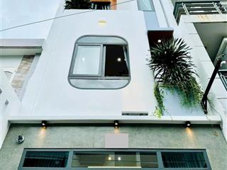Chủ gửi 3,5 tỷ. bán nhà 64m2 lý thường kiệt xây 4 tầng, gần sân phú thọ. hẻm 5m, sổ hoàn công đủ