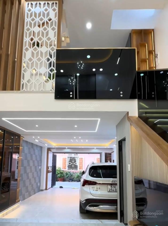 Nhà diện tích lớn  82m2 giá chỉ 6 tỷ 350. hẻm 6m trần văn đang xây 4 tầng, gần bờ kè. sổ hồng sẵn