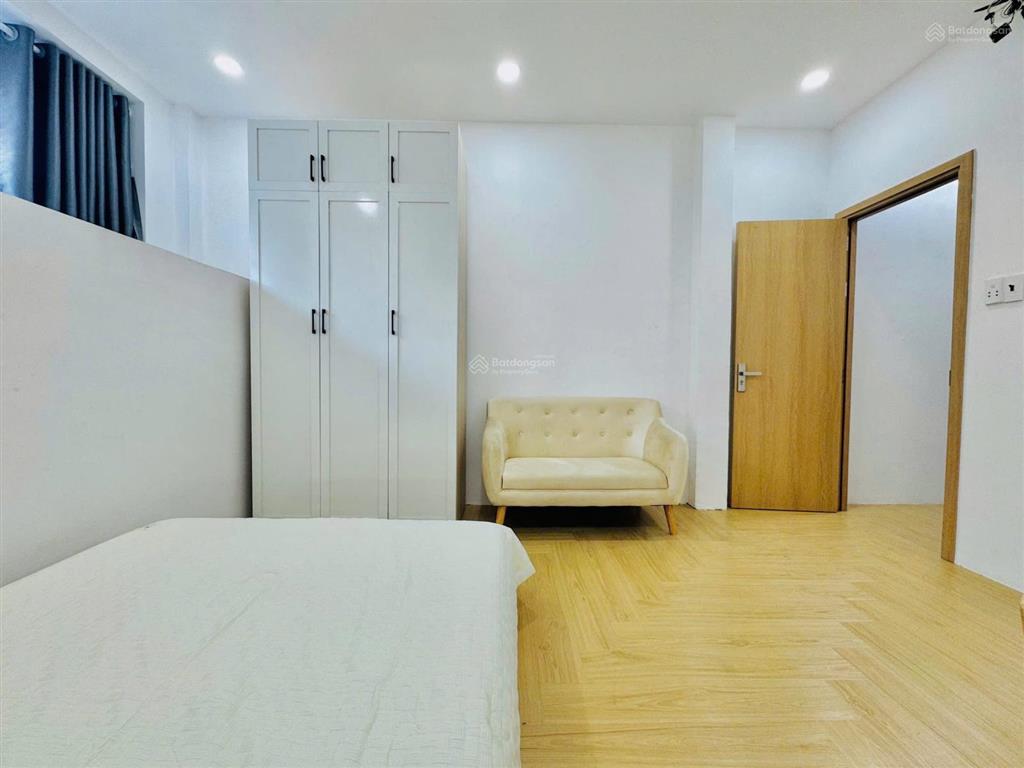 Cho thuê căn hộ 1pn 1wc full nội thất máy giặc riêng, vị trí thuận tiện cách chợ tân định chỉ 300m