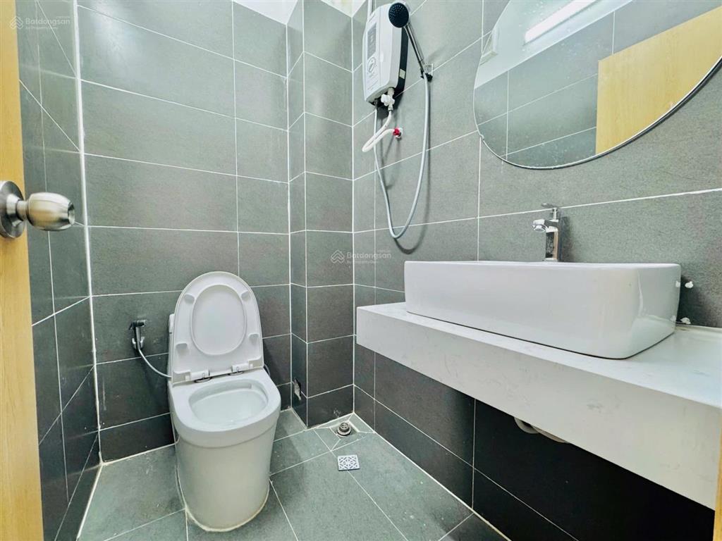 Cho thuê căn hộ 1pn 1wc full nội thất máy giặc riêng, vị trí thuận tiện cách chợ tân định chỉ 300m