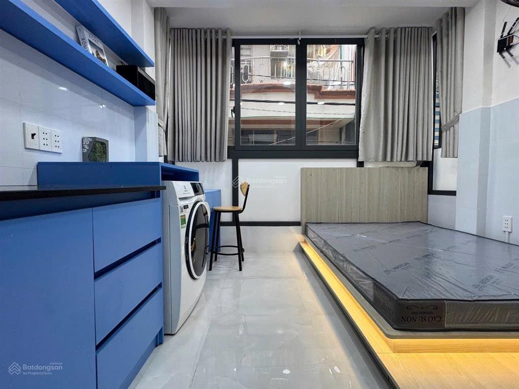 Cho thuê căn hộ studio 20m2 cửa sổ trời, full nội thất, máy giặt riêng mới 100% hồ thị kỷ q10