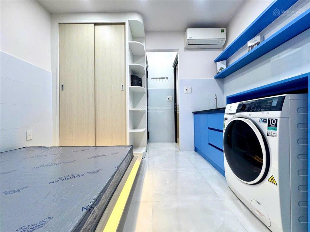 Cho thuê căn hộ studio 20m2 cửa sổ trời, full nội thất, máy giặt riêng mới 100% hồ thị kỷ q10