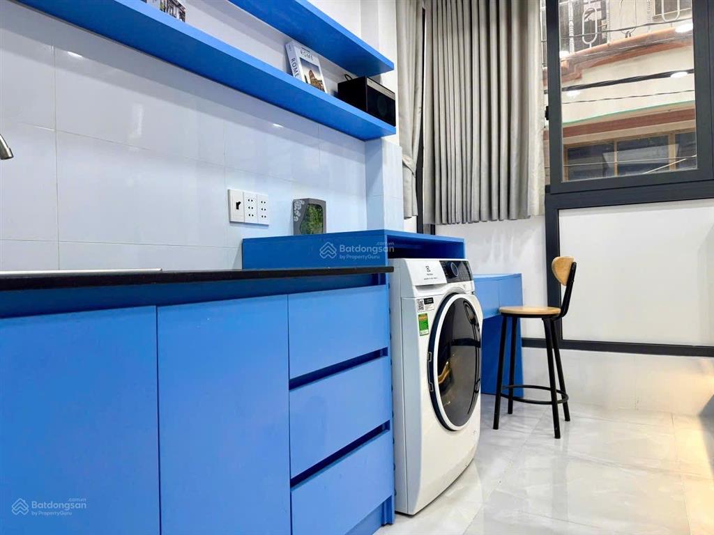 Cho thuê căn hộ studio 20m2 cửa sổ trời, full nội thất, máy giặt riêng mới 100% hồ thị kỷ q10