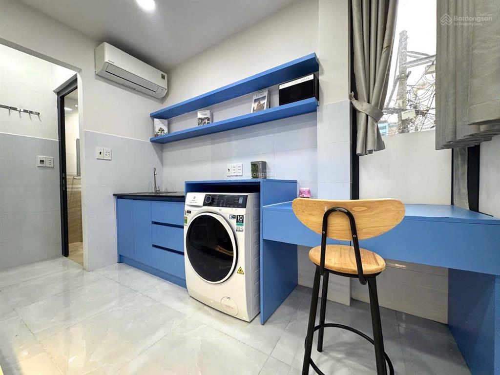 Cho thuê căn hộ studio 20m2 cửa sổ trời, full nội thất, máy giặt riêng mới 100% hồ thị kỷ q10