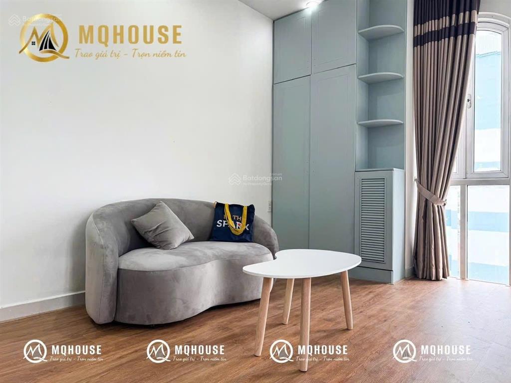 Cho thuê căn hộ 30m2, full nội thất cửa sổ trời, tòa nhà thang máy, bảo vệ, gần vòng xoay dân chủ