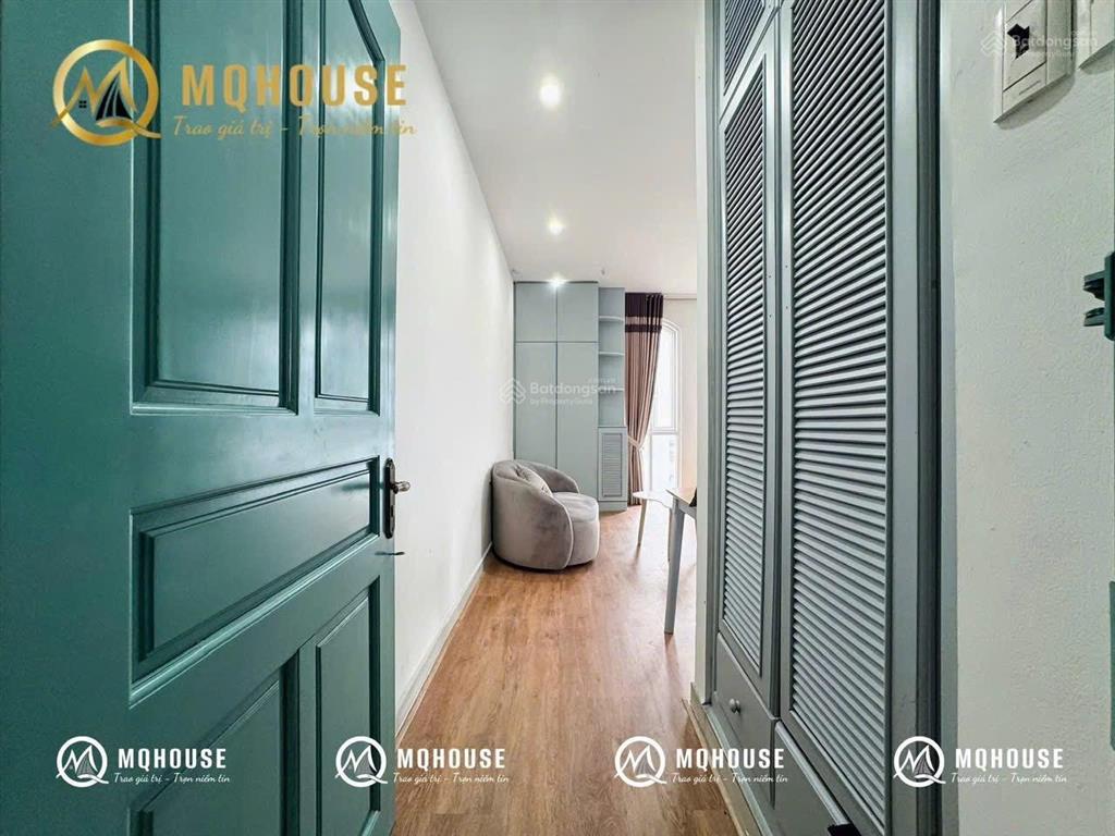 Cho thuê căn hộ 30m2, full nội thất cửa sổ trời, tòa nhà thang máy, bảo vệ, gần vòng xoay dân chủ