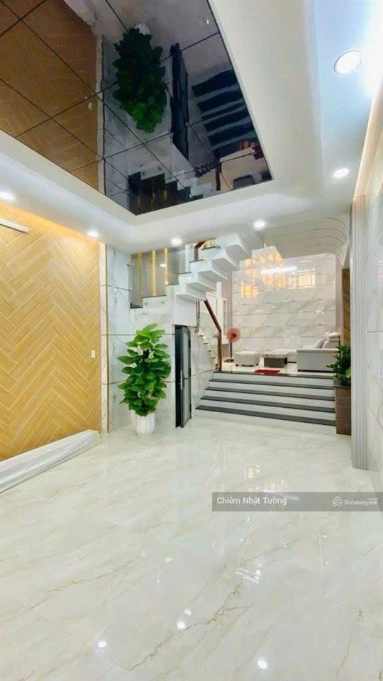 Nhà bán đẹp lung linh, hẻm xe hơi ngủ trong nhà, 5 tầng mới đẹp, 4m x 14m, tặng full nội thất,