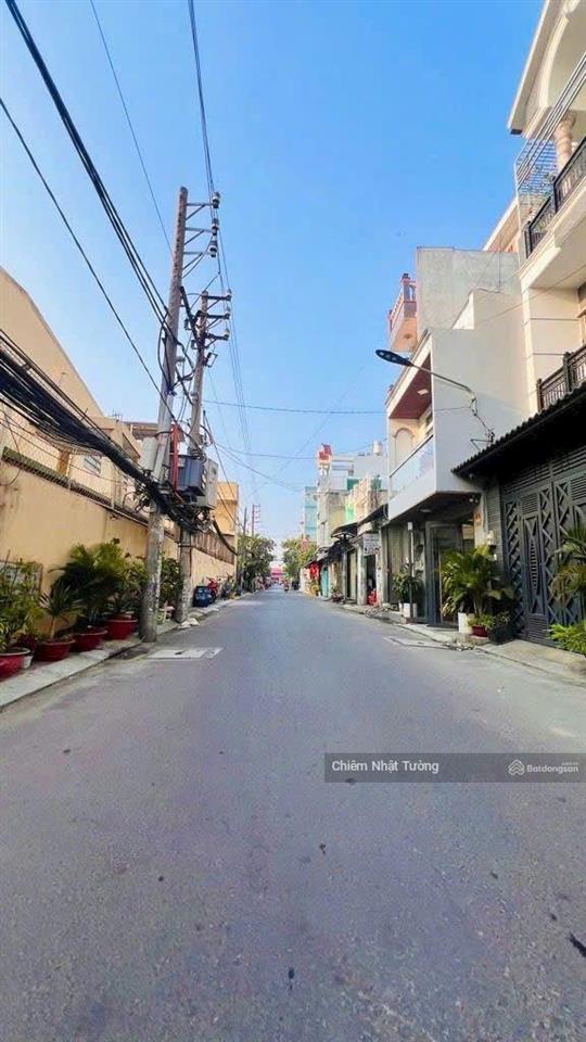 Nhà bán đẹp lung linh, hẻm xe hơi ngủ trong nhà, 5 tầng mới đẹp, 4m x 14m, tặng full nội thất,