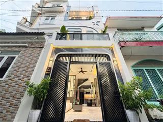 Nhà giá ngộp đoàn văn bơ, p16, q4. giá 3,56 tỷ. dt 70m2. 3 tầng, 3pn 3wc. sổ hồng riêng chính chủ