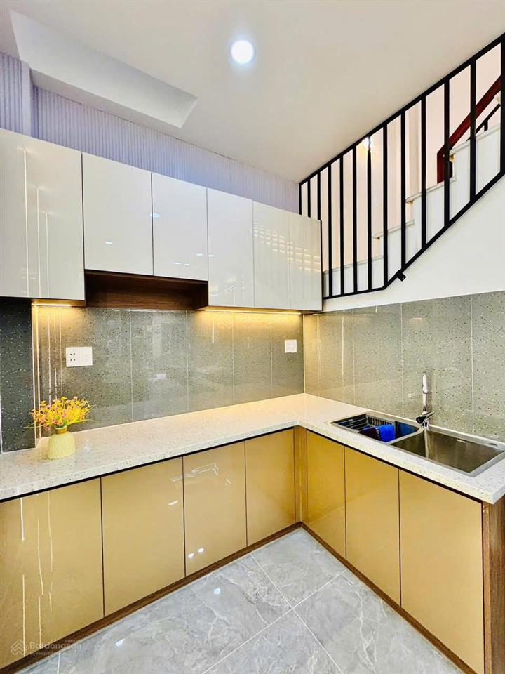 Nhà siêu rẻ cần bán gấp hẻm đ. số 59, p.14. gò vấp. giá 4,36 tỷ. dt 65m2. 3 tầng. sổ hồng riêng