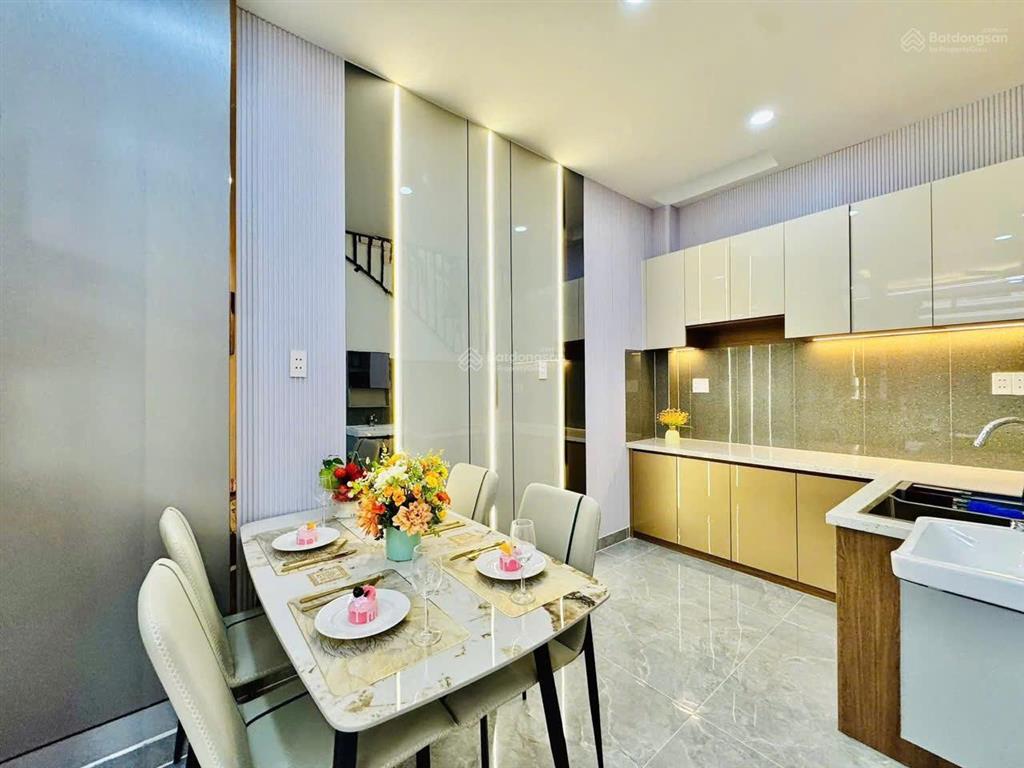 Nhà siêu rẻ cần bán gấp hẻm đ. số 59, p.14. gò vấp. giá 4,36 tỷ. dt 65m2. 3 tầng. sổ hồng riêng