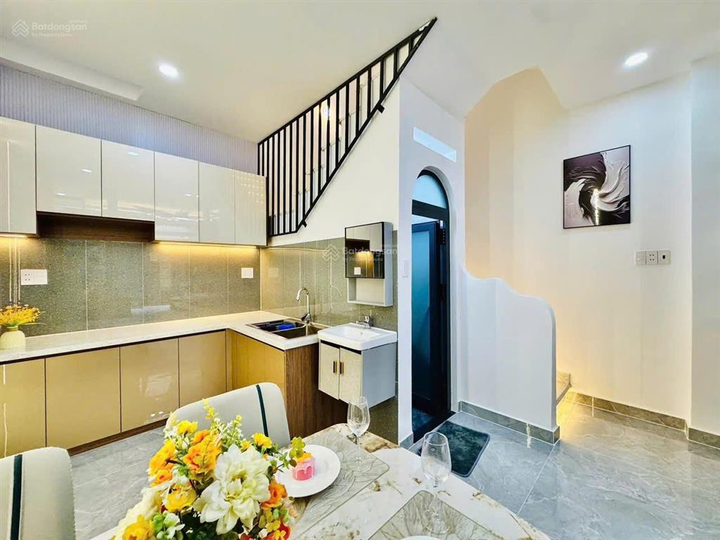 Nhà siêu rẻ cần bán gấp hẻm đ. số 59, p.14. gò vấp. giá 4,36 tỷ. dt 65m2. 3 tầng. sổ hồng riêng