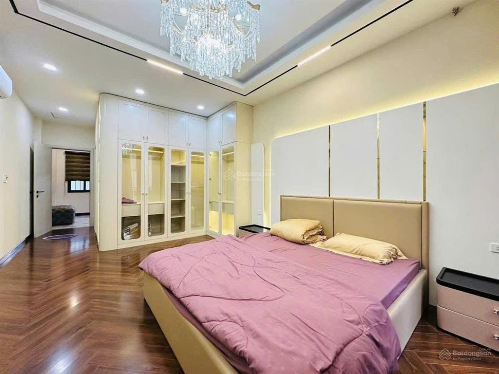 Nhà giá ngộp bán gấp thống nhất, thông tây hội. giá 4,12 tỷ. dt 65m2. 4pn 4wc. sổ hồng riêng