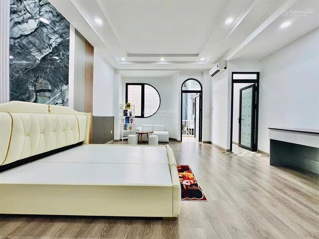 Nhà hẻm xe hơi trường sa, p.14 quận 3. giá 3,96 tỷ. dt 67m2. 2 tầng. 2pn 3wc. sổ hồng riêng