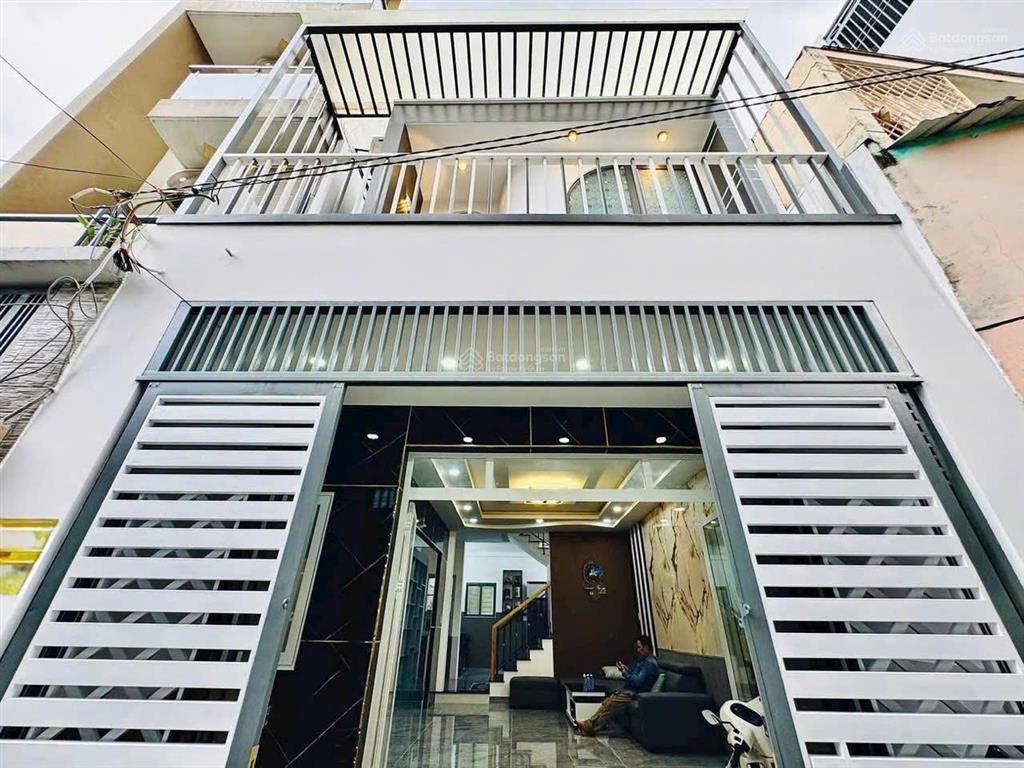 Nhà hẻm xe hơi trường sa, p.14 quận 3. giá 3,96 tỷ. dt 67m2. 2 tầng. 2pn 3wc. sổ hồng riêng