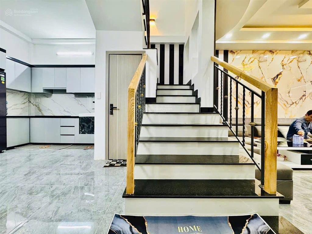 Nhà hẻm xe hơi trường sa, p.14 quận 3. giá 3,96 tỷ. dt 67m2. 2 tầng. 2pn 3wc. sổ hồng riêng