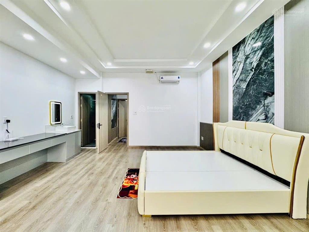 Nhà hẻm xe hơi trường sa, p.14 quận 3. giá 3,96 tỷ. dt 67m2. 2 tầng. 2pn 3wc. sổ hồng riêng