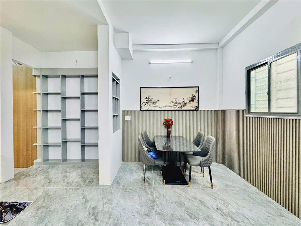 Nhà hẻm xe hơi trường sa, p.14 quận 3. giá 3,96 tỷ. dt 67m2. 2 tầng. 2pn 3wc. sổ hồng riêng