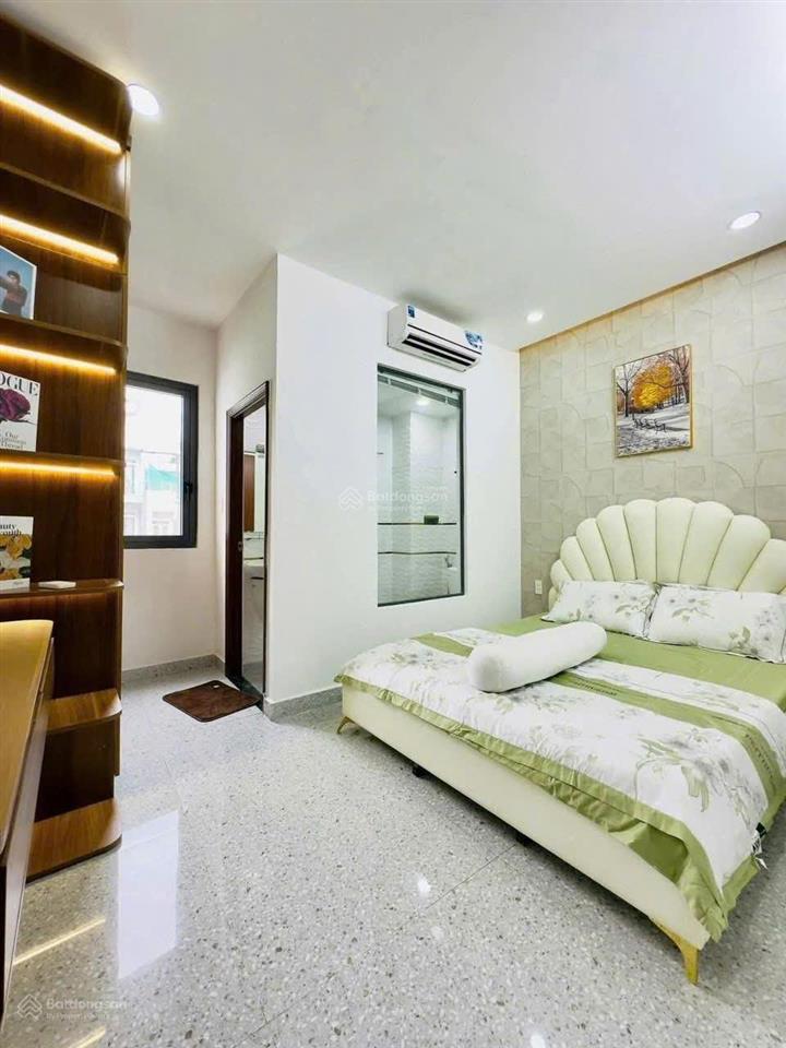 Nhà mới hoàn công thạnh lộc 15, q12. giá 2,85 tỷ. dt 76.5m2. 3 tầng, 3pn 4wc. sổ hồng riêng