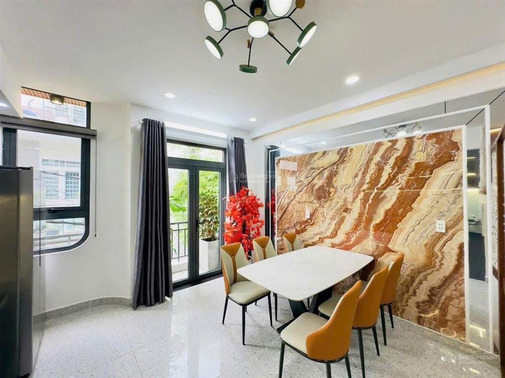 Nhà mới hoàn công thạnh lộc 15, q12. giá 2,85 tỷ. dt 76.5m2. 3 tầng, 3pn 4wc. sổ hồng riêng