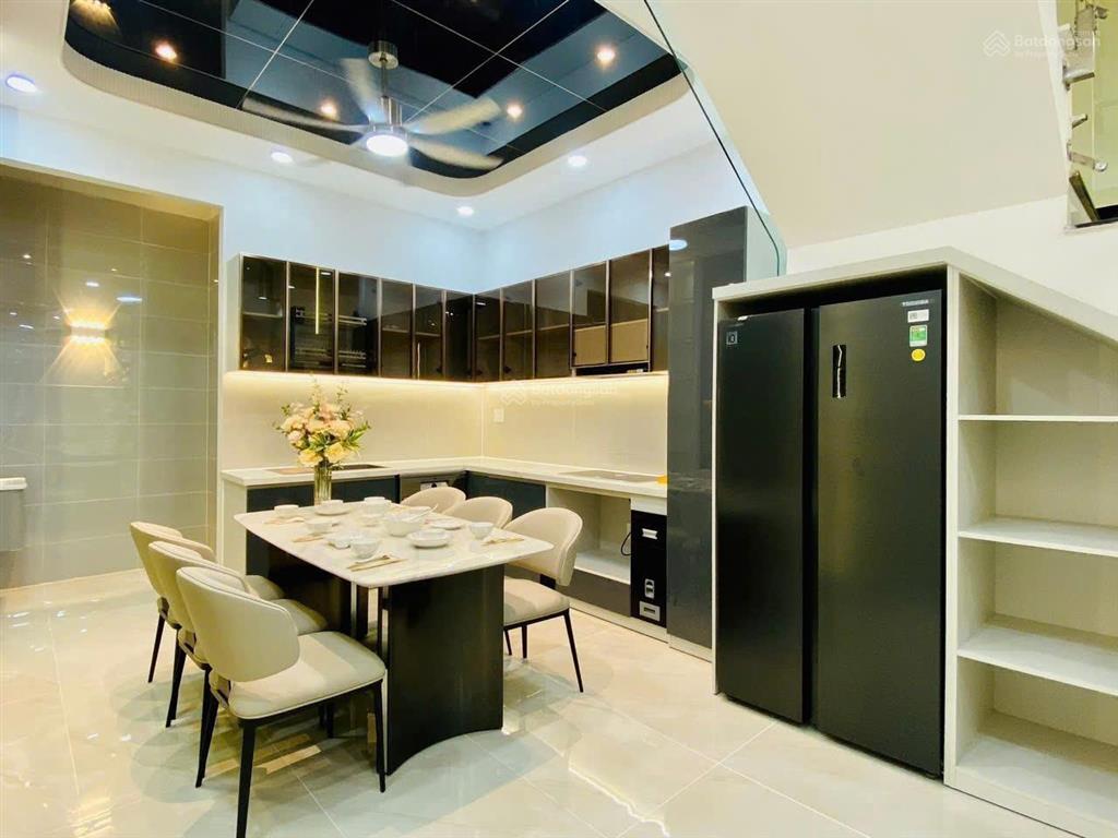 Nhà hẻm xe hơi siêu rẻ tại gò dầu, tân quý tân phú. giá 3,54 tỷ. dt 65m2. 4pn 4wc. sổ hồng riêng
