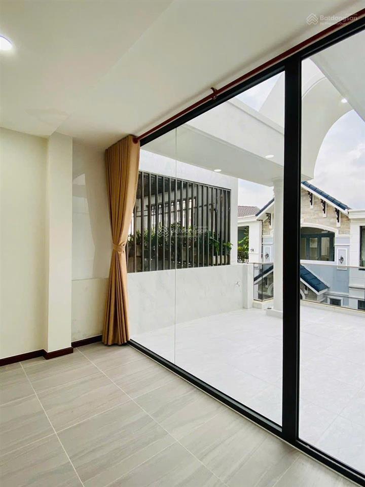 Nhà hẻm xe hơi siêu rẻ tại gò dầu, tân quý tân phú. giá 3,54 tỷ. dt 65m2. 4pn 4wc. sổ hồng riêng
