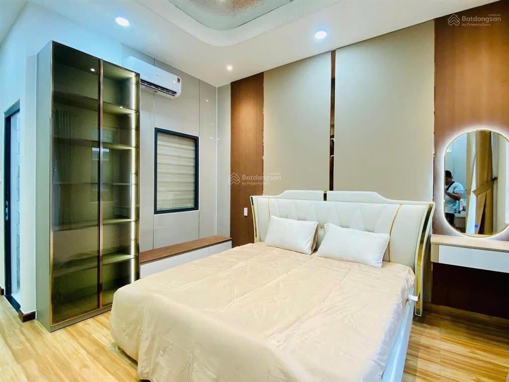 Nhà hẻm xe hơi siêu rẻ tại gò dầu, tân quý tân phú. giá 3,54 tỷ. dt 65m2. 4pn 4wc. sổ hồng riêng