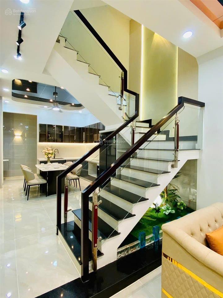 Nhà hẻm xe hơi siêu rẻ tại gò dầu, tân quý tân phú. giá 3,54 tỷ. dt 65m2. 4pn 4wc. sổ hồng riêng