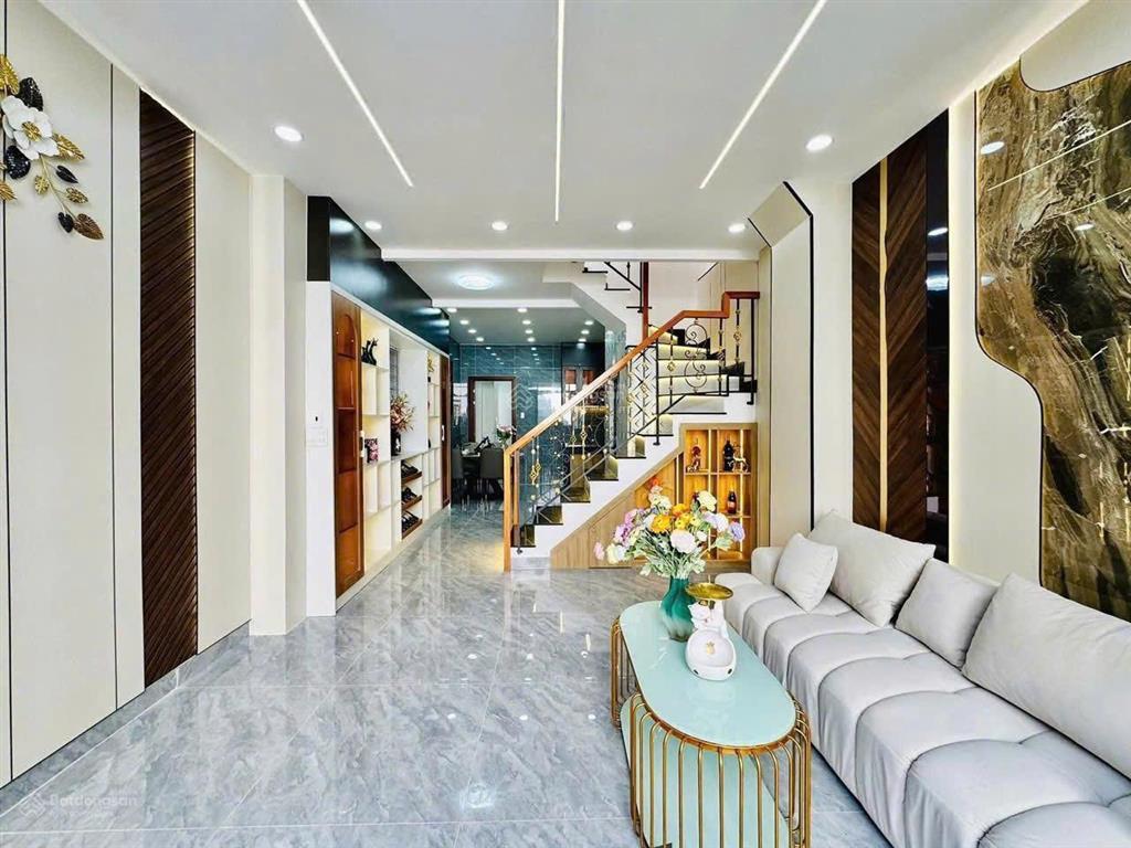 Cần tiền cho con du học nhà nguyễn thị thập, tân hưng, q7. 4pn 4wc. sổ hồng riêng