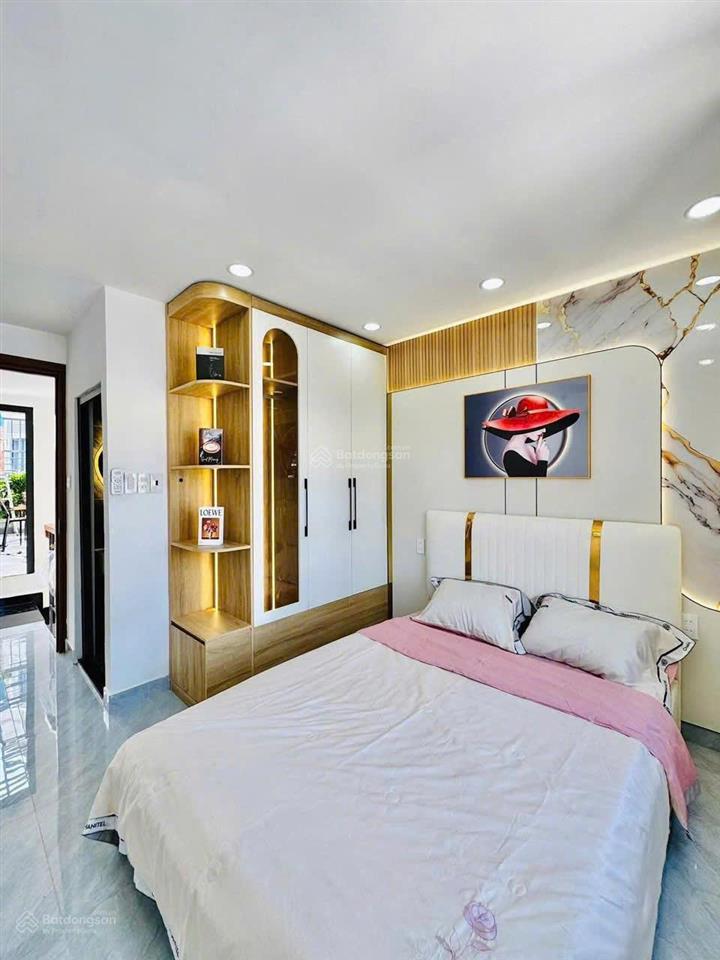 Cần tiền cho con du học nhà nguyễn thị thập, tân hưng, q7. 4pn 4wc. sổ hồng riêng
